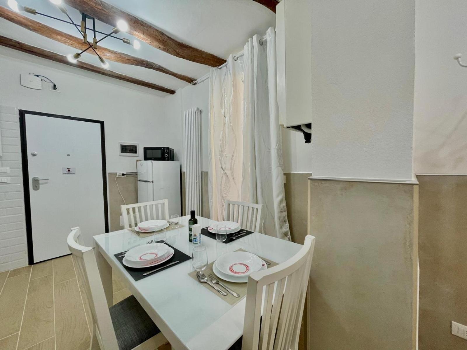 Апартаменты 50 Tourist House Bologna - Pratello - Self Check-In Экстерьер фото